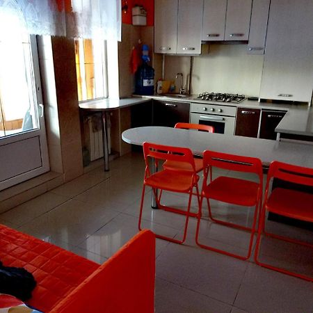 Apart Club Kosmo Apartment แชร์นิฟซี ภายนอก รูปภาพ